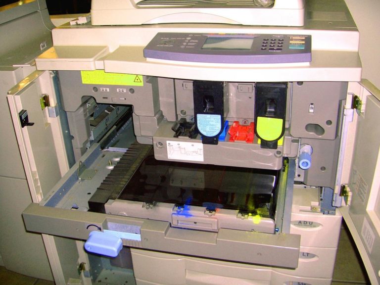 Firmy mogą zamówić materiały promocyjne w drukarni